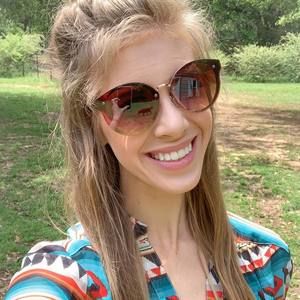 Meet your Posher, Kaitlyn